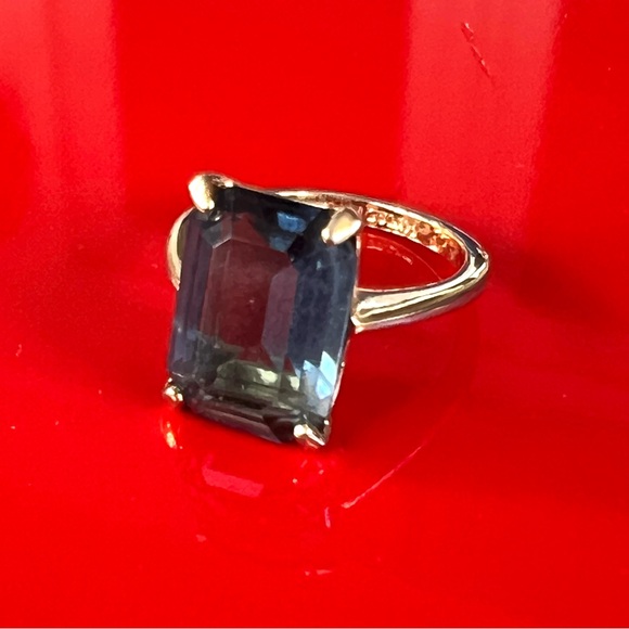 14k TGE Emerald Cut Ring. London Blue Topaz Colored Stone. Size 6/ 6.5. - Picture 3 of 10